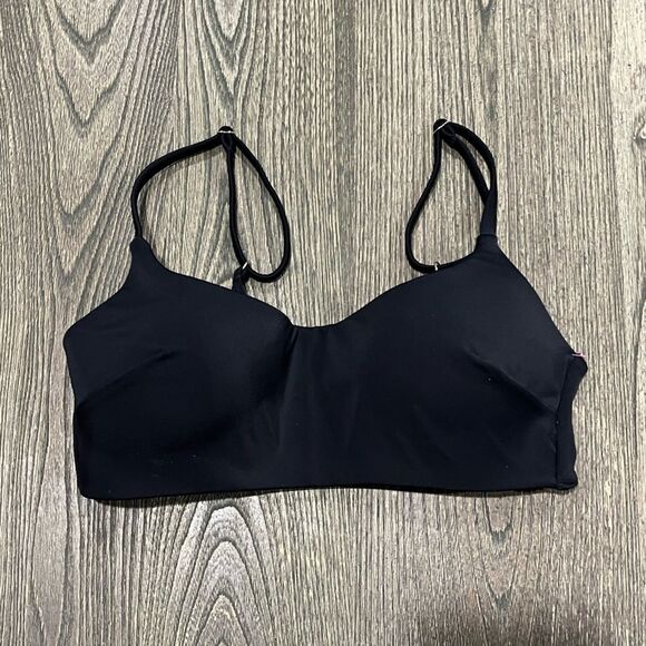 NWOT Victoria’s Secret Swimsuit Tops Padded Pullover Adjustable Strap Black M - Picture 1 of 4